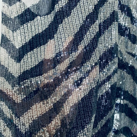 ✨ Zebra Sequin Racerback Tank 🦓 - Picture 10 of 11